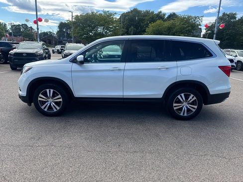 Used 2017 Honda Pilot EX-L image 4
