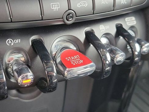 Used 2019 MINI Cooper S w/ Premium Package image 34