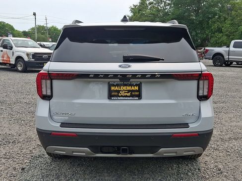 New 2026 Ford Explorer Active w/ Active Comfort Package AWD/4WD image 5