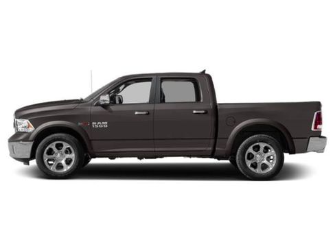 Used 2018 RAM 1500 Laramie w/ Convenience Group AWD/4WD image 6