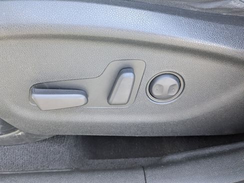 Used 2018 Kia Sorento AWD image 30