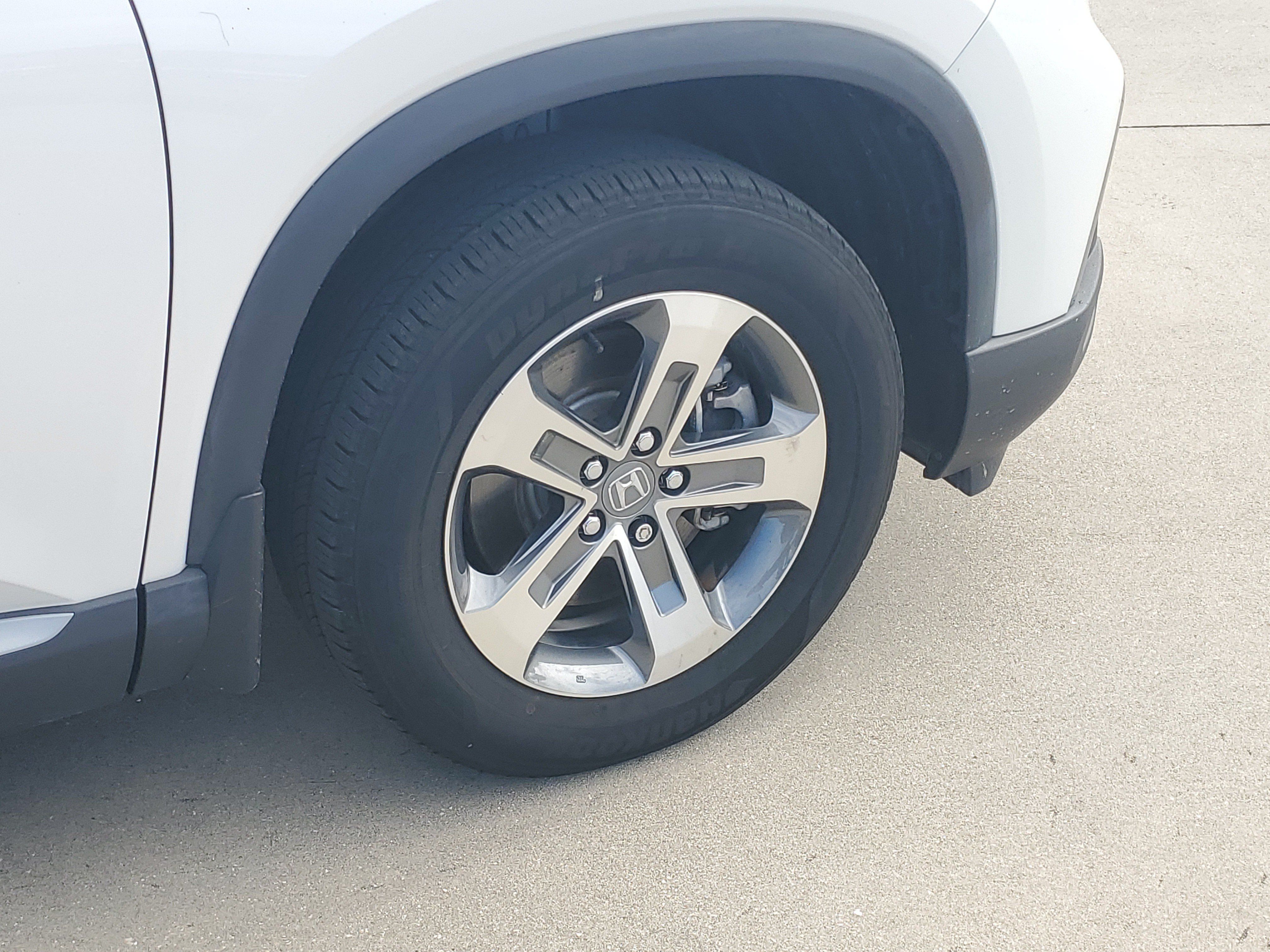 Used 2025 Honda Pilot EX-L image 7