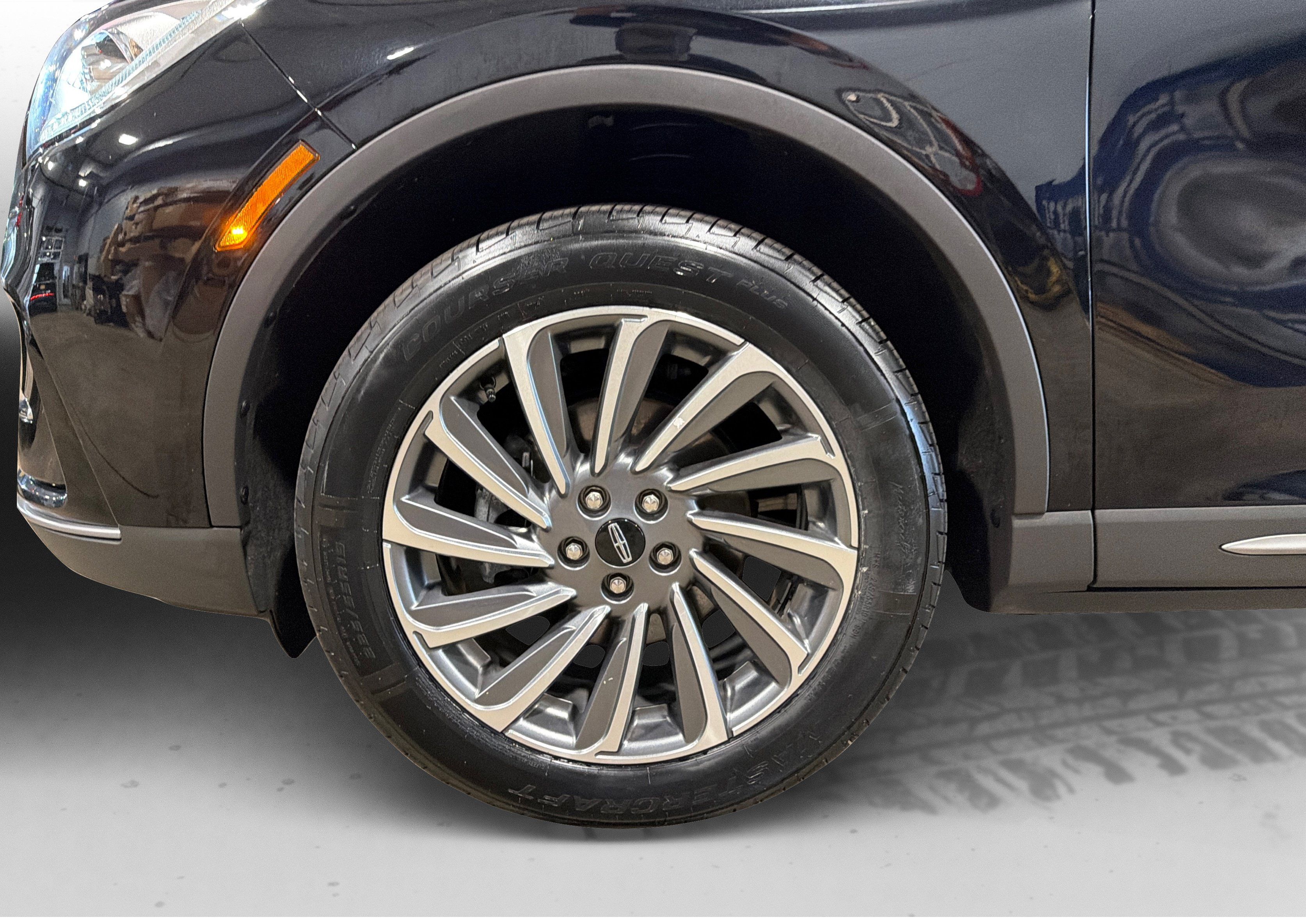 Used 2023 Lincoln Corsair Reserve w/ Equipment Group 201A AWD/4WD image 51