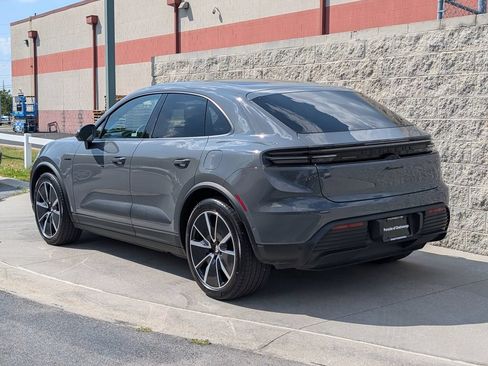 Certified 2026 Porsche Macan 4 Electric AWD/4WD image 3