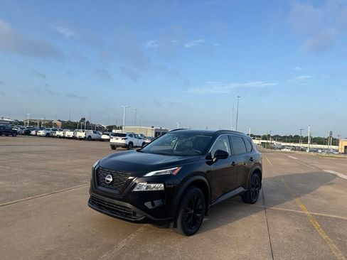 Certified 2023 Nissan Rogue SV w/ SV Premium B Package FWD image 7