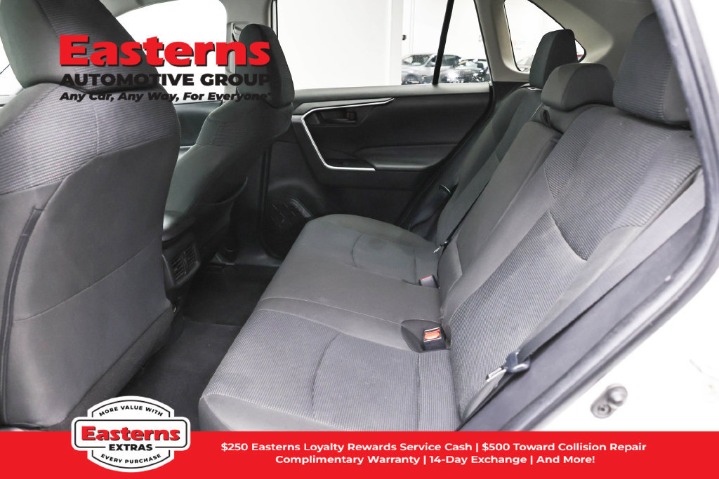 Used 2023 Toyota RAV4 LE AWD/4WD image 21
