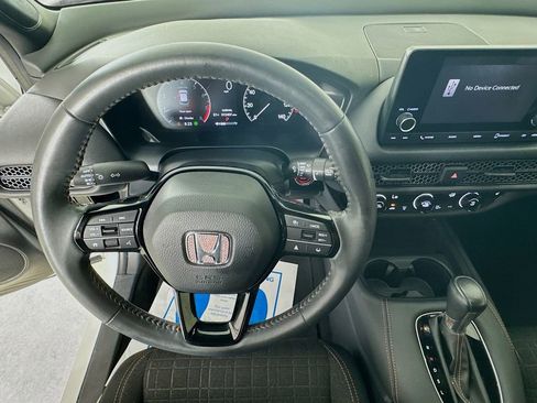 Used 2023 Honda HR-V Sport image 14