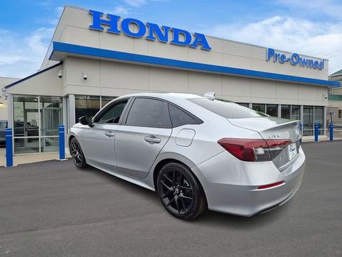Used 2025 Honda Civic Sport image 6
