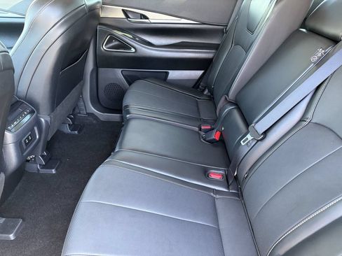 Certified 2026 INFINITI QX60 Luxe w/ Cargo Package FWD image 14