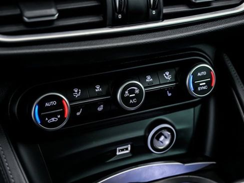 Used 2020 Alfa Romeo Stelvio Sport w/ Quick Order Package 22J Sport image 21