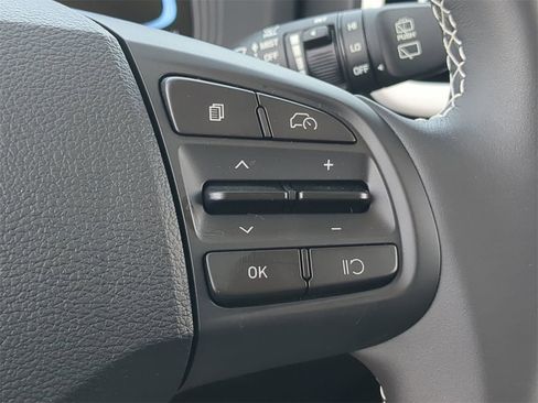 New 2025 Hyundai Venue Limited image 23