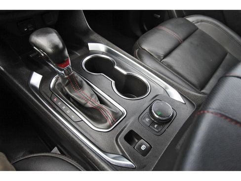 Used 2023 Chevrolet Traverse RS AWD/4WD image 32