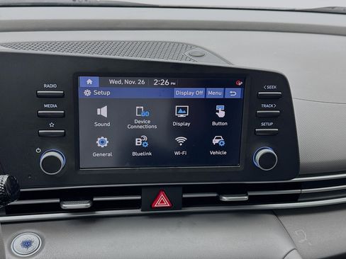 Used 2022 Hyundai Elantra SEL image 9