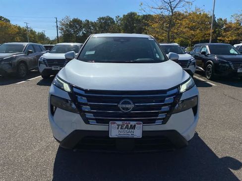 New 2026 Nissan Rogue SV image 2