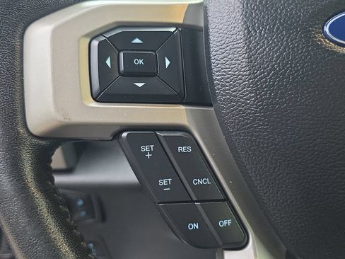 Used 2019 Ford F150 Lariat w/ Equipment Group 502A Luxury AWD/4WD image 30