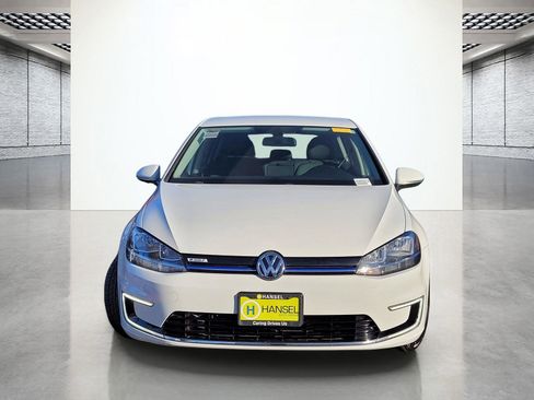 Used 2018 Volkswagen e-Golf SE image 4
