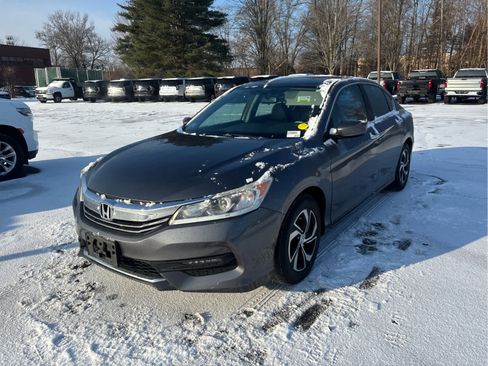Used 2017 Honda Accord LX image 1