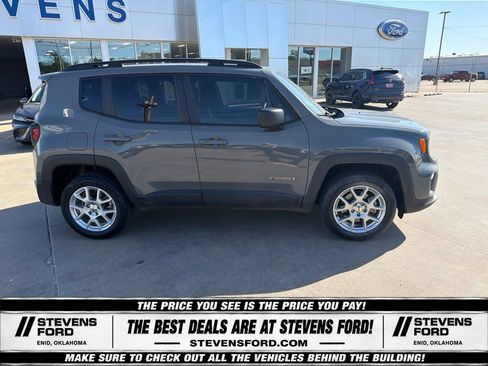 Used 2022 Jeep Renegade Latitude w/ Convenience Group AWD/4WD image 5