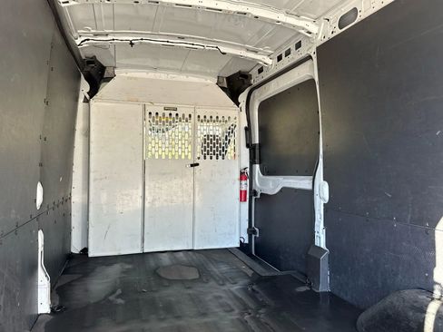 Used 2019 Ford Transit 150 148 Medium Roof image 33