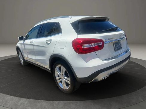 Used 2017 Mercedes-Benz GLA 250 4MATIC w/ Premium Package image 7