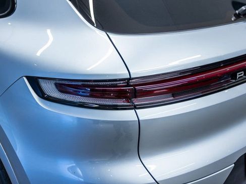 New 2026 Porsche Cayenne S image 23