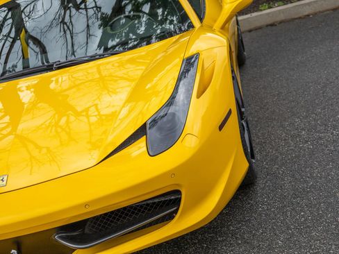 Used 2013 Ferrari 458 Spider RWD image 20