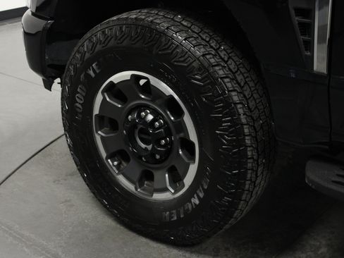 Used 2024 Ford F250 Platinum w/ Tremor Off-Road Package AWD/4WD image 10
