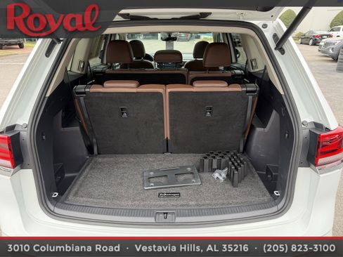 Certified 2023 Volkswagen Atlas SE w/ Panoramic Sunroof Package image 10