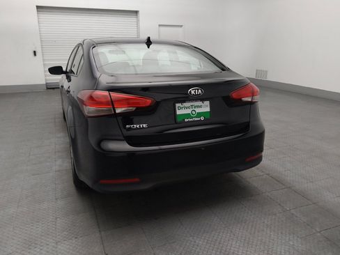Used 2017 Kia Forte LX FWD image 6