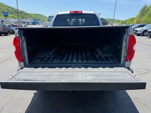 Used 2015 Toyota Tundra SR5 AWD/4WD image 4
