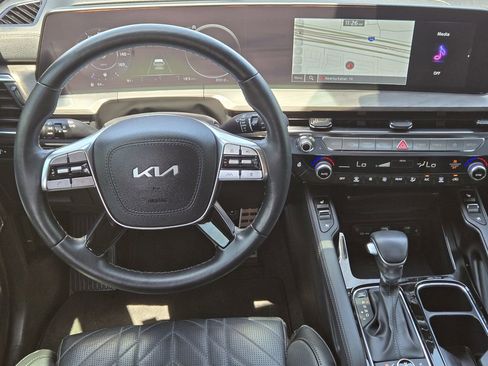 Certified 2024 Kia Telluride SX Prestige X-Line AWD/4WD image 10