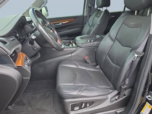 Used 2016 Cadillac Escalade ESV Luxury RWD image 11