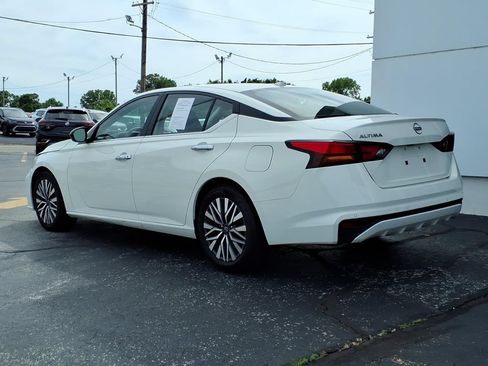 Used 2025 Nissan Altima 2.5 SV FWD image 6