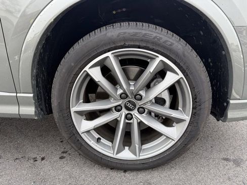 Used 2025 Audi Q3 2.0T Premium image 11