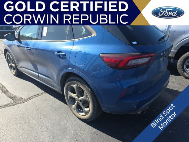 Used 2023 Ford Escape ST-Line w/ Tech Pack #1 FWD image 8
