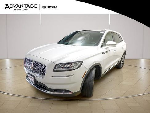 Used 2022 Lincoln Nautilus Reserve AWD/4WD image 4