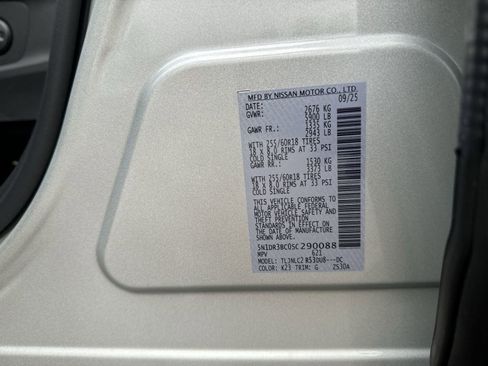 New 2025 Nissan Pathfinder SV w/ Black Appearance Package image 36