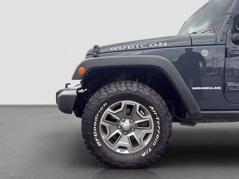 Used 2017 Jeep Wrangler Rubicon w/ Power Convenience Group AWD/4WD image 20