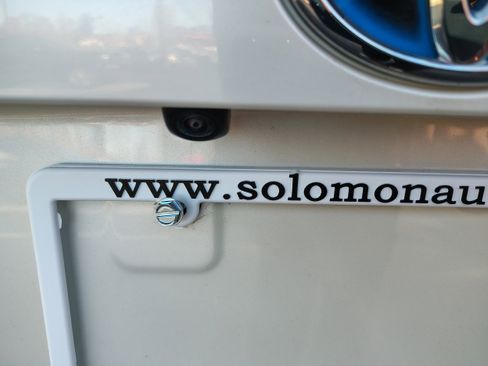 Used 2022 Toyota RAV4 SE image 9