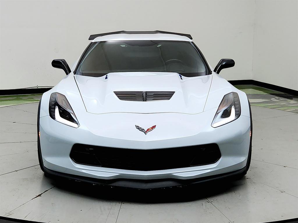 Used 2019 Chevrolet Corvette Z06 RWD image 2