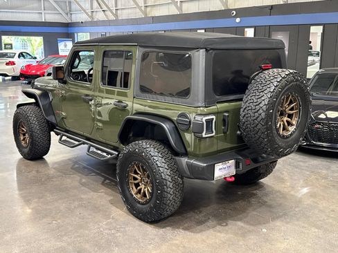 Used 2021 Jeep Wrangler Unlimited Rubicon AWD/4WD image 14