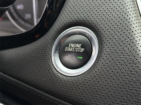 Used 2022 Cadillac XT5 Premium Luxury w/ Technology Package image 21