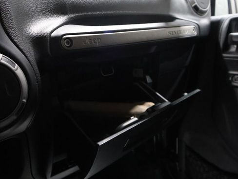 Used 2016 Jeep Wrangler Unlimited Sport w/ Quick Order Package 24S image 24