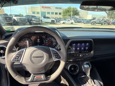 Used 2022 Chevrolet Camaro SS RWD image 8