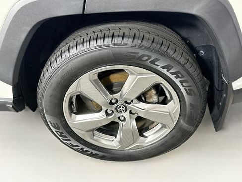Used 2020 Toyota RAV4 Limited AWD/4WD image 39