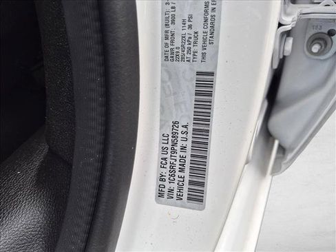 Used 2023 RAM 1500 Laramie AWD/4WD image 23