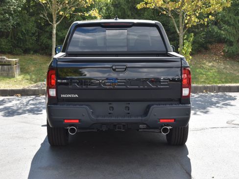New 2026 Honda Ridgeline Black Edition image 7