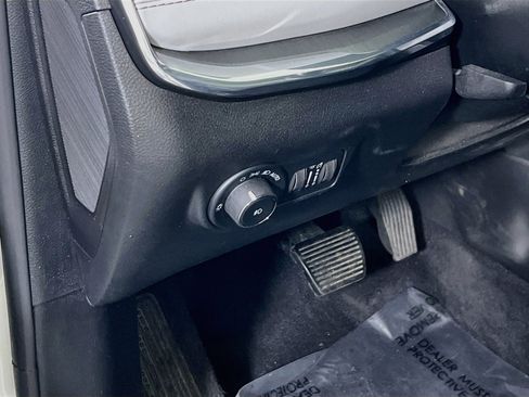 Used 2022 Jeep Compass Limited w/ Sun and Sound Group AWD/4WD image 10