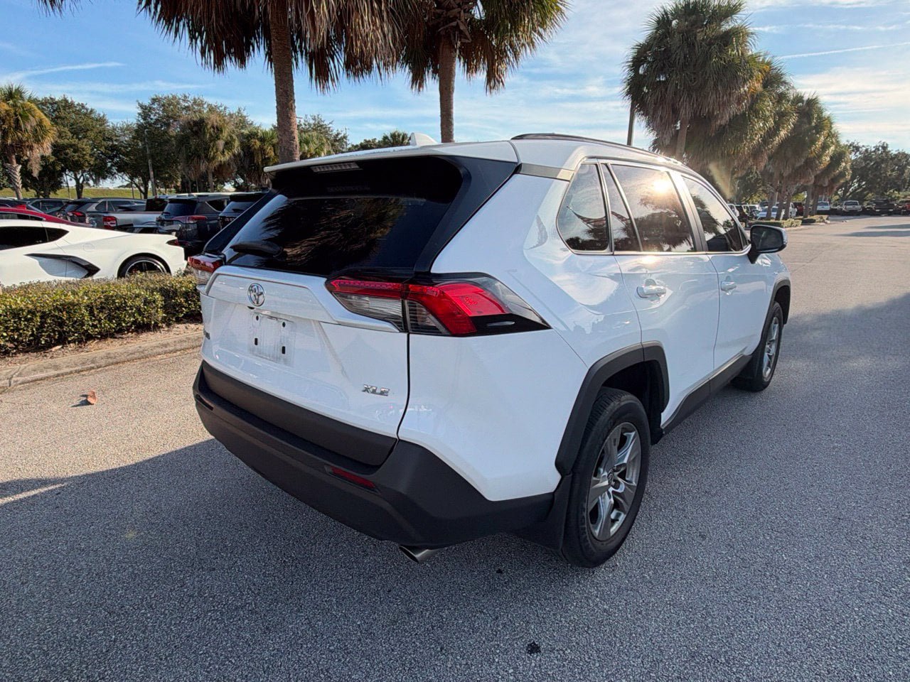 Used 2024 Toyota RAV4 XLE w/ Convenience Package FWD image 5