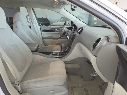 Used 2017 Buick Enclave Convenience FWD image 33